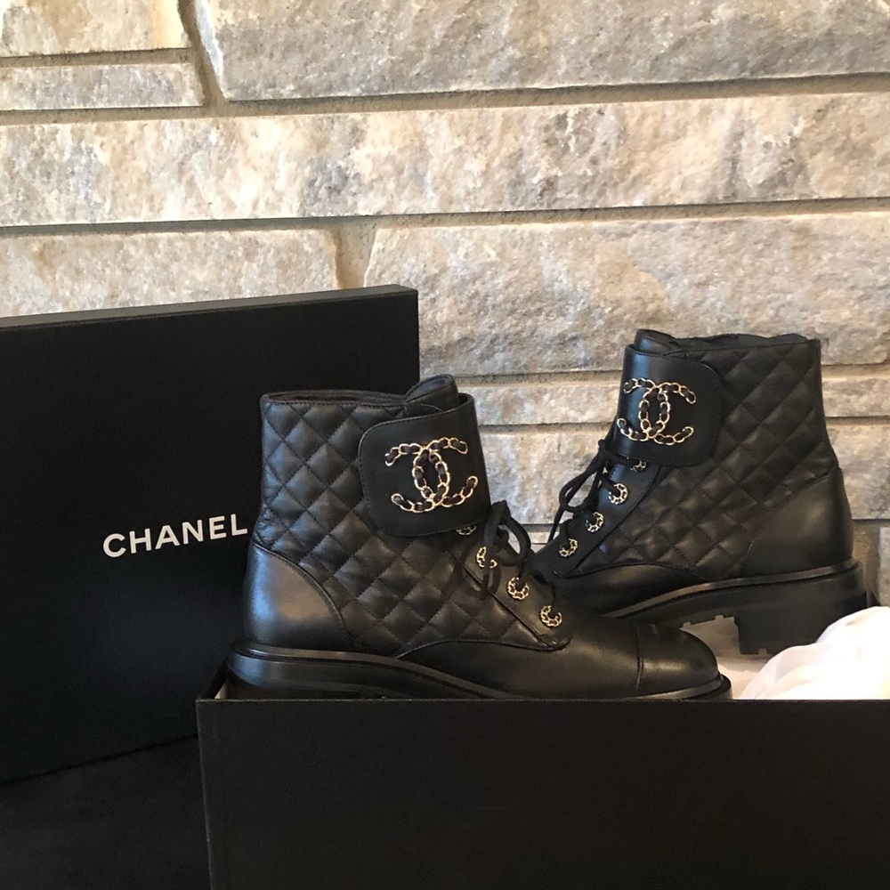 Chanel Black Chain Cc Logo Combat Boots / Booties